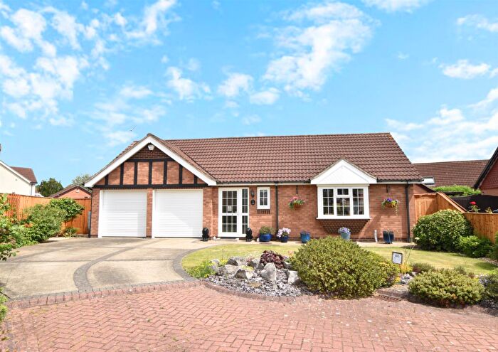 3 Bedroom Bungalow For Sale In Burnham Reach, Cleethorpes, DN35