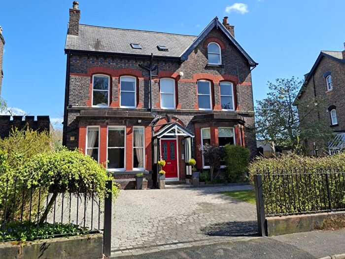 2 Bedroom Apartment To Rent In Salisbury Road, L19