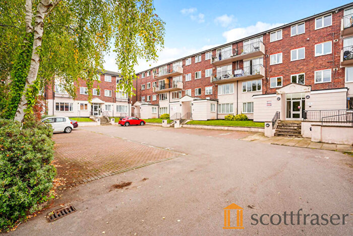 2 Bedroom Apartment To Rent In Lizmans Court, East Oxford, OX4