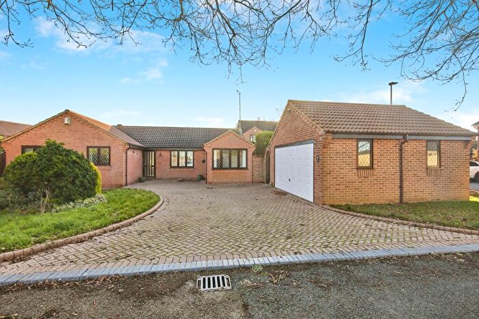 4 Bedroom Bungalow For Sale In Farncombe Lane, Oakwood, Derby, Derbyshire, DE21