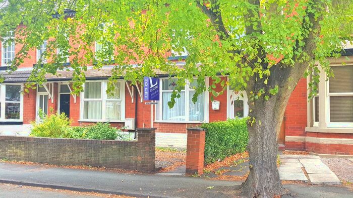 3 Bedroom Town House To Rent In Ruskin Road, CW2