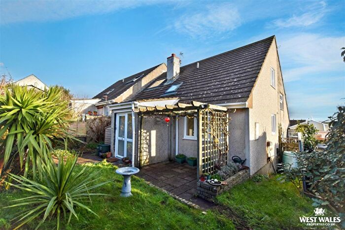 2 Bedroom Semi-Detached Bungalow For Sale In Burgage Green Close, St. Ishmaels, Haverfordwest, SA62