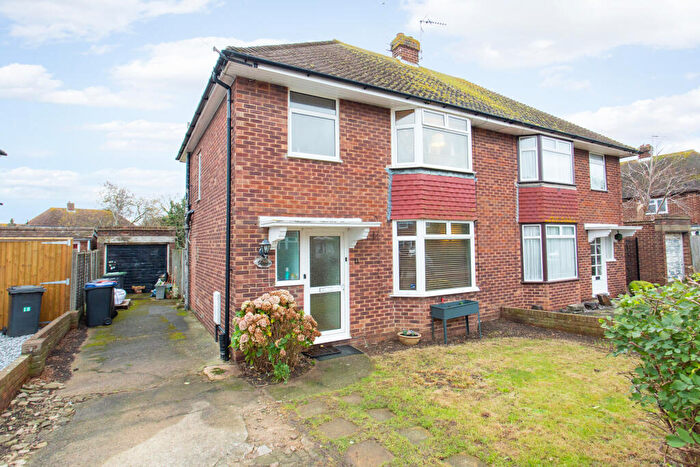 3 Bedroom Semi-Detached House For Sale In Edgar Close, Whitstable, CT5
