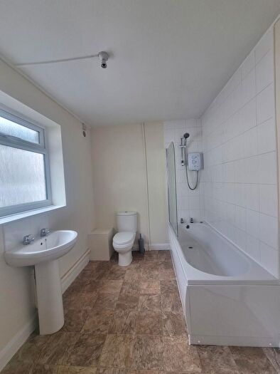 1 Bedroom Flat To Rent In Laneham Street, Scunthorpe, DN15