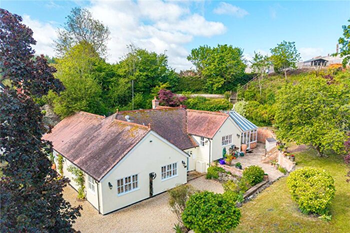 3 Bedroom Detached House For Sale In High Street, Easterton, Devizes, Wiltshire, SN10