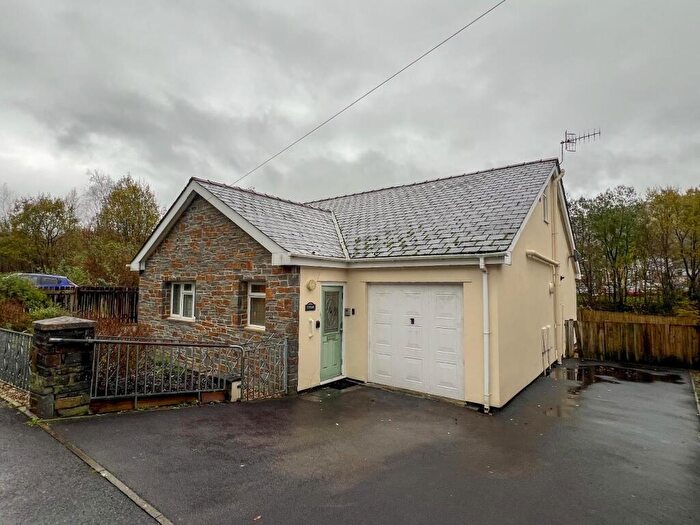 4 Bedroom Detached Bungalow For Sale In Prospect Place, Pontycymer, Bridgend County Borough, CF32