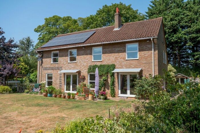 5 Bedroom Detached House For Sale In Hall Orchards, Middleton, King's Lynn, PE32