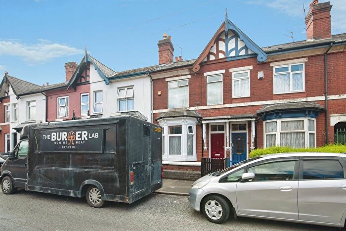 3 Bedroom Terraced House For Sale In Oxford Road, West Bromwich, B70