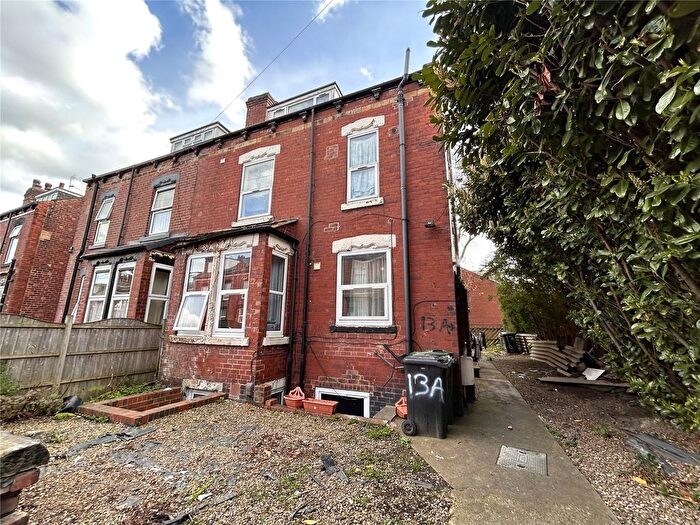 1 Bedroom Flat For Sale In Gilpin View, Leeds, West Yorkshire, LS12