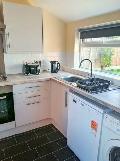 4 Bedroom House To Rent In Talbot Road, Fallowfield, M14
