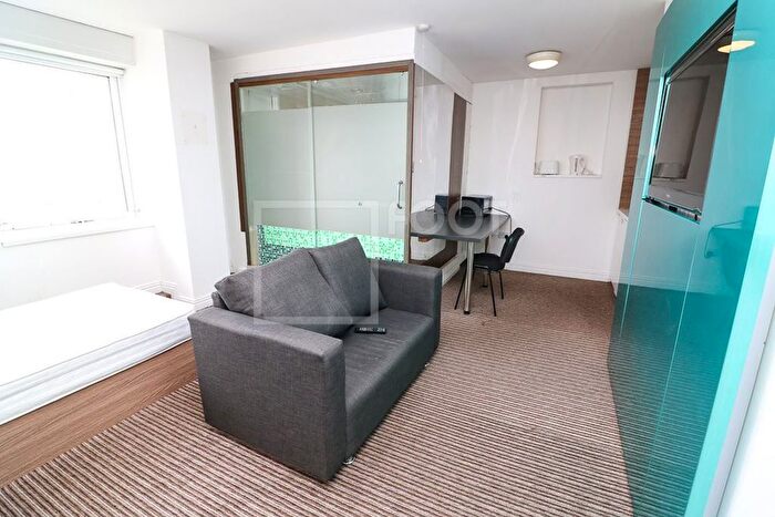 Studio To Rent In Sunbridge Halls, Sunbridge Road, Bradford, BD1