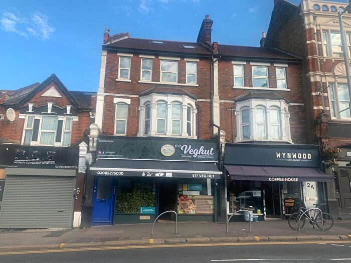 2 Bedroom Flat To Rent In Chingford Road, Walthamstow, London, E17