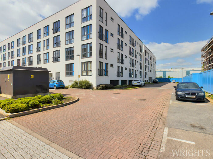 2 Bedroom Apartment To Rent In Otto Road, Welwyn Garden City, AL7