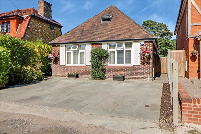 4 Bedroom Detached House For Sale In Kings Lane, Windlesham, Surrey, GU20