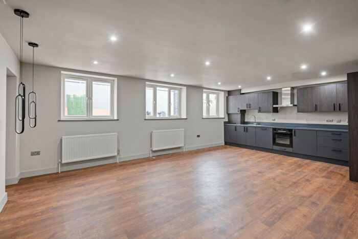 2 Bedroom Flat To Rent In Winnock Road, Colchester, CO1