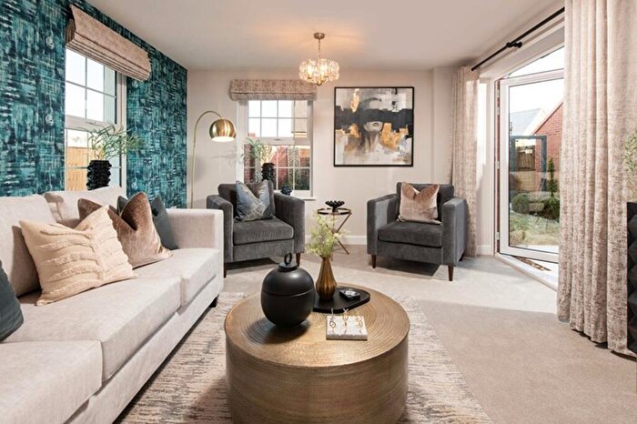 4 Bedroom Detached House For Sale In Henley Gate, Ipswich, IP1