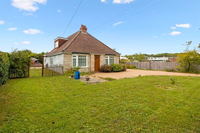 3 Bedroom Detached Bungalow For Sale In Hackhurst Lane, Lower Dicker, Hailsham, BN27
