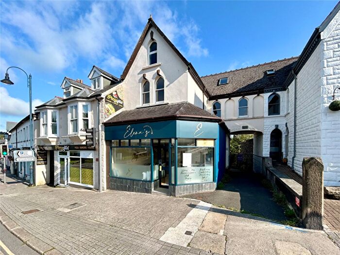 3 Bedroom Flat To Rent In East Street, Okehampton, EX20