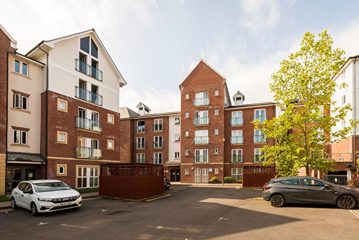 2 Bedroom Apartment For Sale In Saddlery Way, Chester, CH1