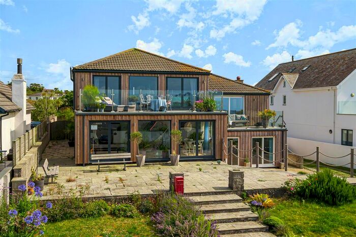 4 Bedroom Detached House For Sale In Riviere Towans, Phillack, Hayle, TR27