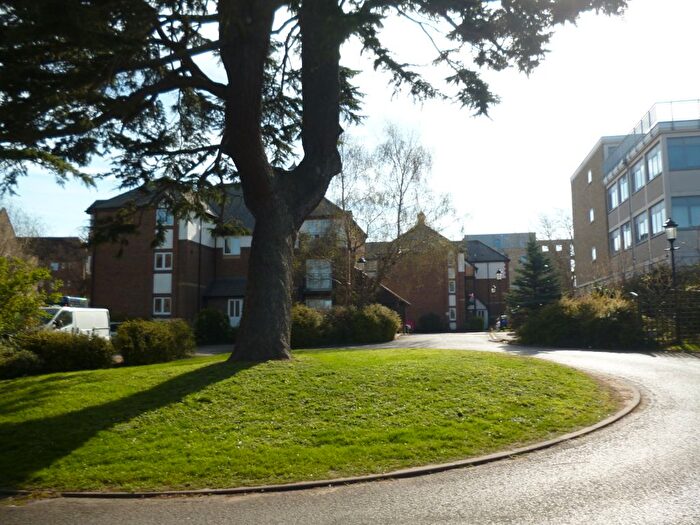 2 Bedroom Flat To Rent In Oxford Road, Oxford, OX4