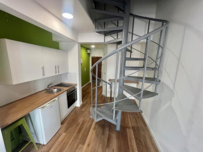 Flat To Rent In Regent Street, Sheffield, S1