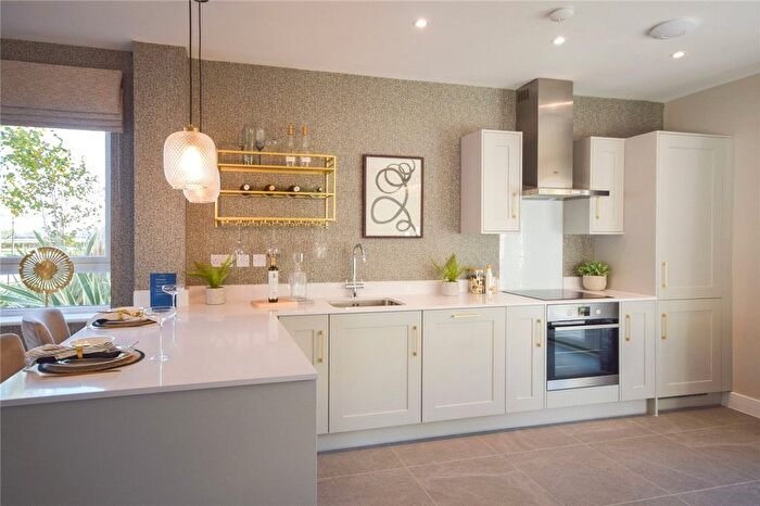 4 Bedroom Terraced House For Sale In Grain Walk, Cherry Hinton, Cambridge, CB1