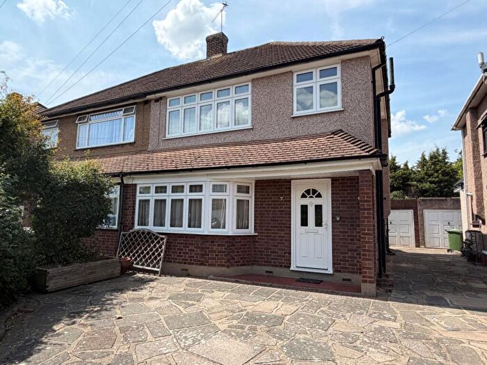 3 Bedroom Semi-Detached House For Sale In Fleet Avenue, Upminster, Essex, RM14