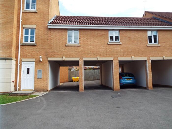2 Bedroom Flat To Rent In Baynton Meadow, Bristol, BS16