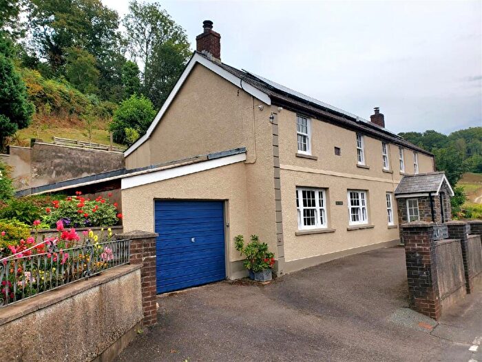 3 Bedroom Smallholding For Sale In Capel Dewi, Llandysul, SA44
