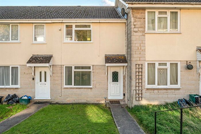 2 Bedroom Terraced House For Sale In Stoneable Road, Radstock, Somerset, BA3