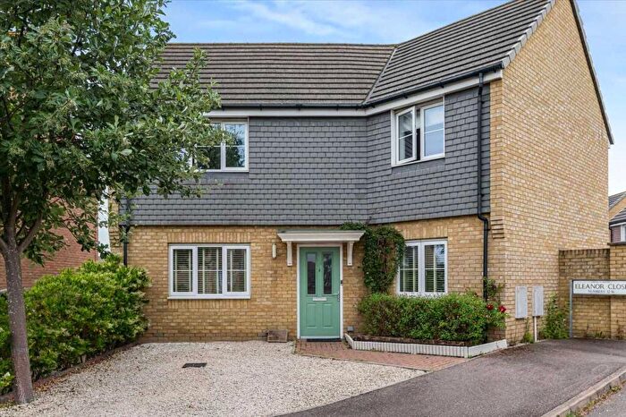 4 Bedroom Detached House For Sale In Eleanor Close, Dartford, DA1