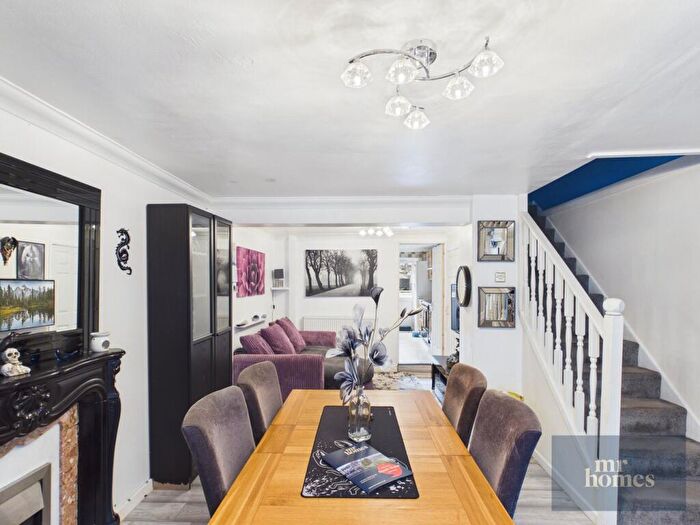 3 Bedroom Terraced House For Sale In Oak Street, Aberdare, CF44