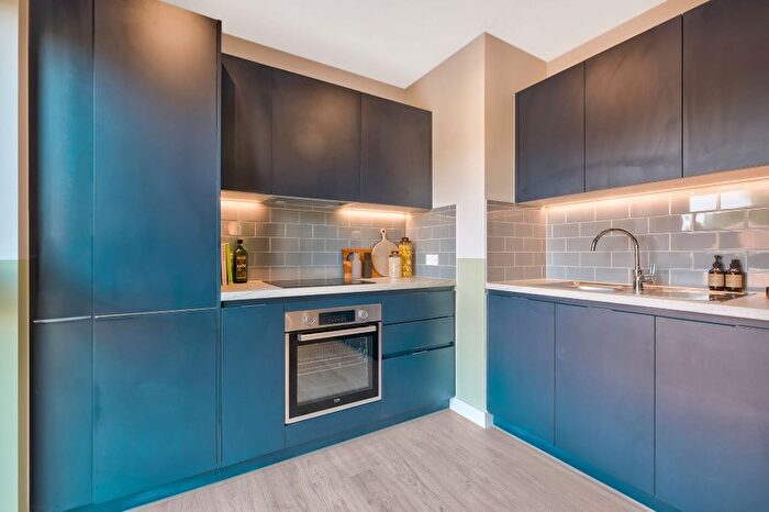 1 Bedroom Flat For Sale In Gadwall Quarter At Woodberry Down, Woodberry Grove, London, N4