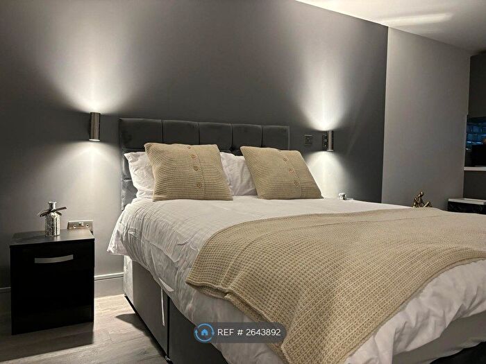 1 Bedroom Flat To Rent In Bolton Road, Bradford, BD1