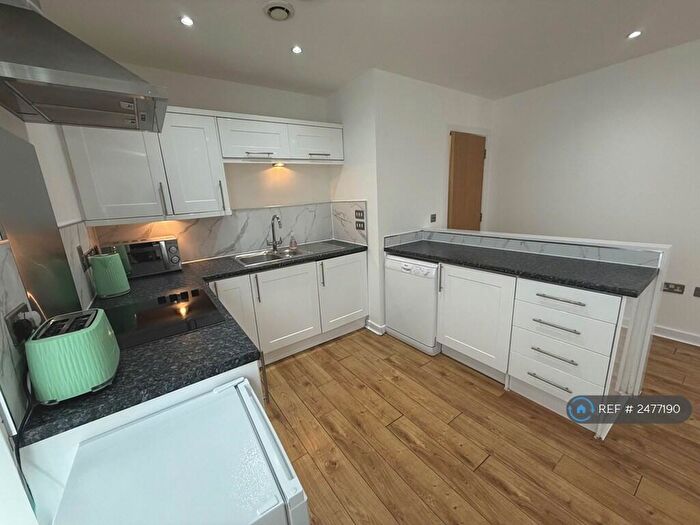 1 Bedroom Flat To Rent In Heron House, Bedford, MK40