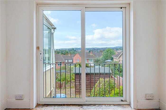 2 Bedroom Bungalow For Sale In Exwick Hill, Exeter, Devon, EX4