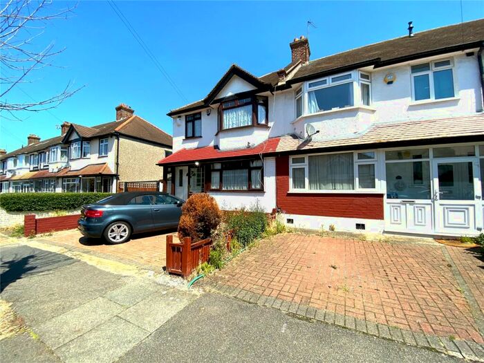 3 Bedroom House To Rent In Greenwood Road, Mitcham, London, CR4