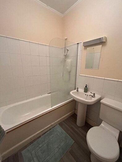 5 Bedroom Flat To Rent In Leith Walk, Edinburgh, EH6