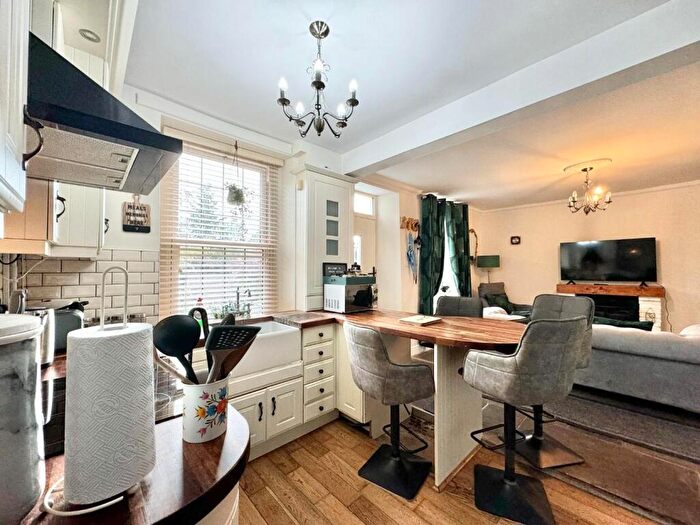 2 Bedroom Cottage For Sale In The Green, Penistone, Sheffield, S36