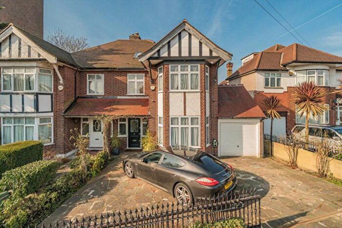 5 Bedroom Semi-Detached House For Sale In Peter Avenue, Dobree Estate, NW10