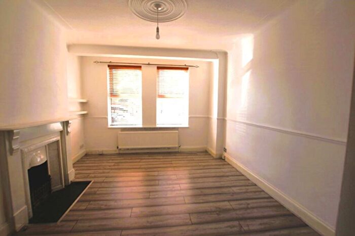 3 Bedroom Terraced House For Sale In Hanbury Road, Tottenham Hale, London, N17