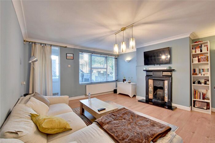 1 Bedroom Flat For Sale In Sycamore Court, Blackheath Road, Greenwich, London, SE10