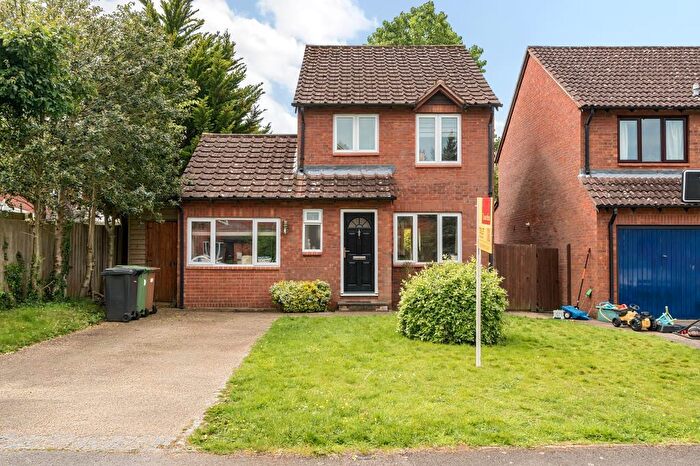 3 Bedroom Detached House To Rent In Denton Close, Oxford, OX2