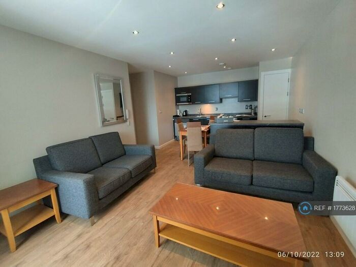 2 Bedroom Flat To Rent In Shudehill, Manchester, M4