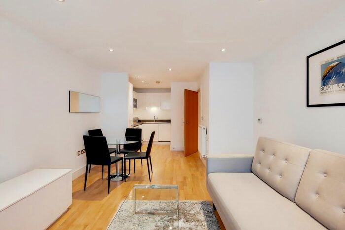 1 Bedroom Flat To Rent In Dowells Street, London, SE10