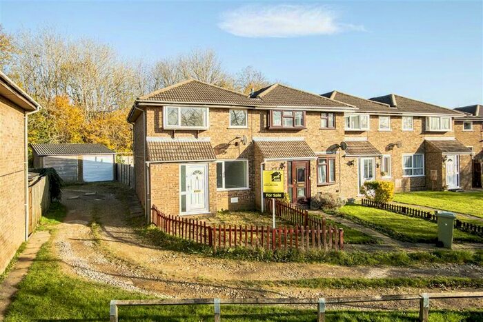 3 Bedroom End Of Terrace House To Rent In Elmhurst, Furzton, Milton Keynes MK4