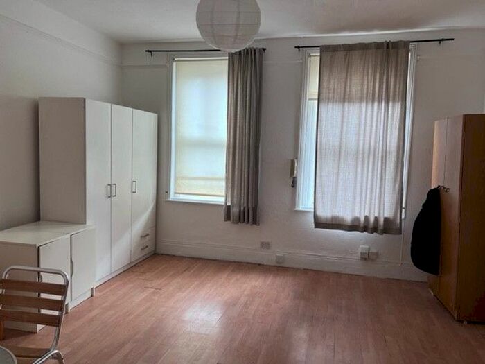 Studio To Rent In Fashion Street, Spitalfields, E1