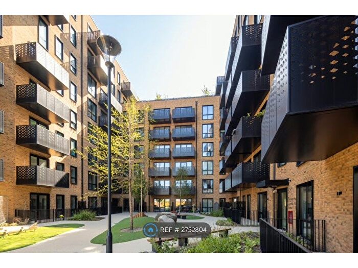 1 Bedroom Flat To Rent In Middle Road, London, W7