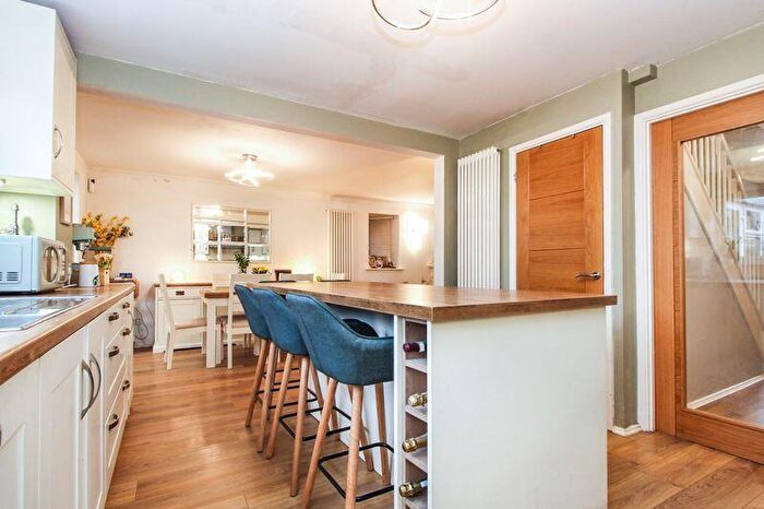 4 Bedroom Detached House For Sale In Quenby Way, Bromham, MK43